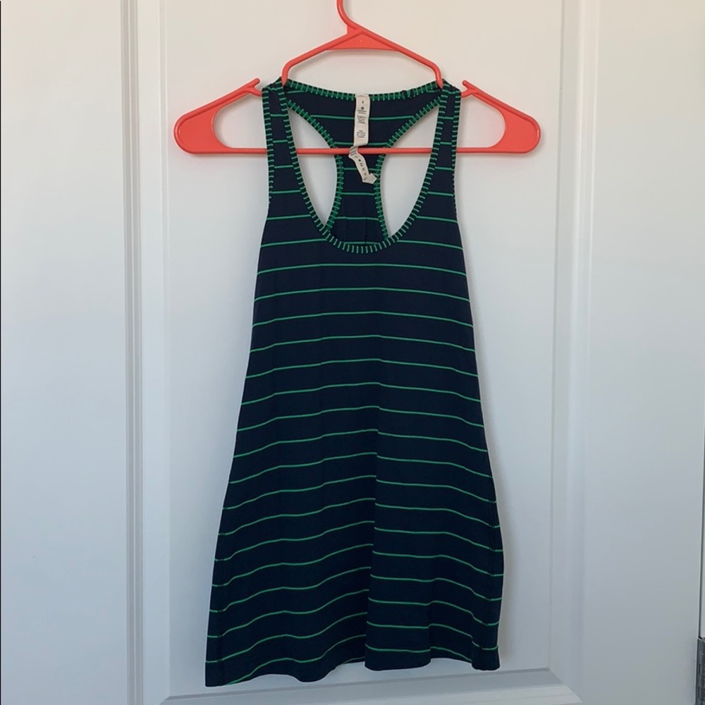 Lululemon racer back tee sz 6